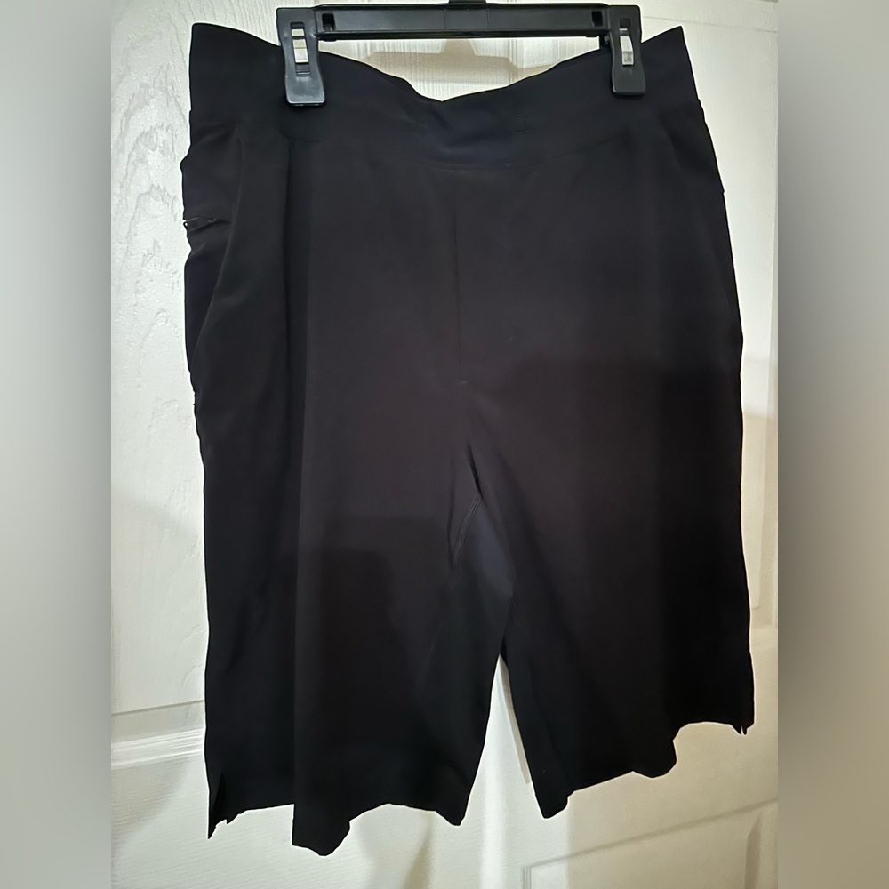 Lululemon Athletica men’s Black Athletic Shorts M gym activewear